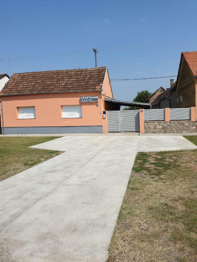 Apartmani Baotic 주파나 외부 사진